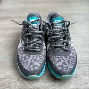 Nike Dual Fusion TR 2 Leopard Print Gray Teal Training Sneakers Women's Size 6.5